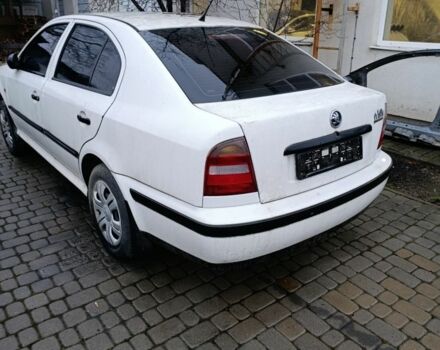 Белый Шкода Октавия, объемом двигателя 0 л и пробегом 300 тыс. км за 400 $, фото 1 на Automoto.ua