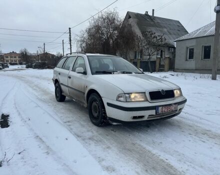 Белый Шкода Октавия, объемом двигателя 1.9 л и пробегом 320 тыс. км за 1950 $, фото 1 на Automoto.ua