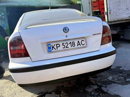 Белый Шкода Октавия, объемом двигателя 1.8 л и пробегом 500 тыс. км за 4200 $, фото 1 на Automoto.ua