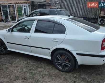 Белый Шкода Октавия, объемом двигателя 1.6 л и пробегом 315 тыс. км за 3500 $, фото 1 на Automoto.ua