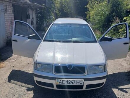 Білий Шкода Октавія, об'ємом двигуна 1.6 л та пробігом 325 тис. км за 3500 $, фото 1 на Automoto.ua