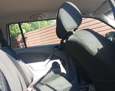 Білий Шкода Октавія, об'ємом двигуна 1.6 л та пробігом 256 тис. км за 4000 $, фото 1 на Automoto.ua