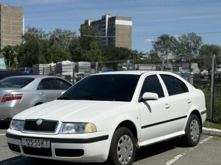 Шкода Октавия 2002 в Киеве на Automoto.ua Белый Шкода Октавия, объемом двигателя 0 л и пробегом 230 тыс. км за 3800 $, фото 1 на Automoto.ua