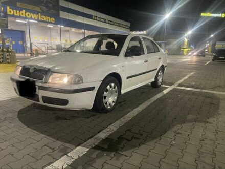 Білий Шкода Октавія, об'ємом двигуна 1.9 л та пробігом 300 тис. км за 1600 $, фото 1 на Automoto.ua