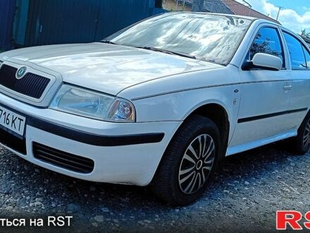 Білий Шкода Октавія, об'ємом двигуна 1.6 л та пробігом 400 тис. км за 2600 $, фото 1 на Automoto.ua