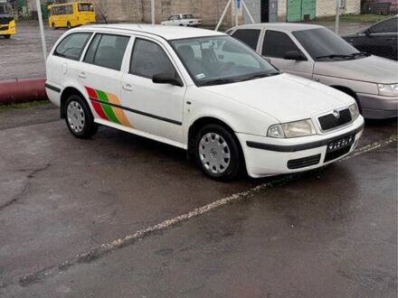 Белый Шкода Октавия, объемом двигателя 1.9 л и пробегом 1 тыс. км за 2300 $, фото 1 на Automoto.ua