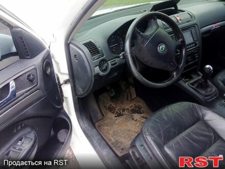 Шкода Октавія 2005 у Новых Санжарах на Automoto.ua Білий Шкода Октавія, об'ємом двигуна 2 л та пробігом 360 тис. км за 5500 $, фото 1 на Automoto.ua