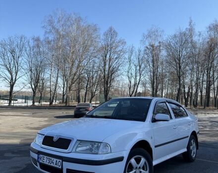 Белый Шкода Октавия, объемом двигателя 1.6 л и пробегом 170 тыс. км за 3800 $, фото 1 на Automoto.ua