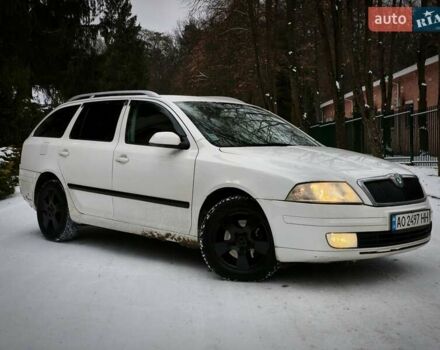 Белый Шкода Октавия, объемом двигателя 1.9 л и пробегом 327 тыс. км за 5300 $, фото 1 на Automoto.ua