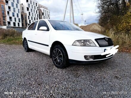 Білий Шкода Октавія, об'ємом двигуна 1 л та пробігом 280 тис. км за 5700 $, фото 1 на Automoto.ua