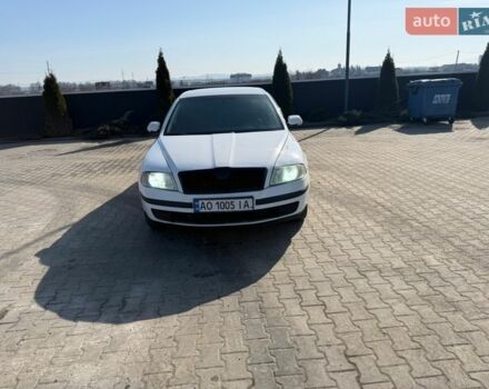 Белый Шкода Октавия, объемом двигателя 1.6 л и пробегом 293 тыс. км за 4300 $, фото 1 на Automoto.ua