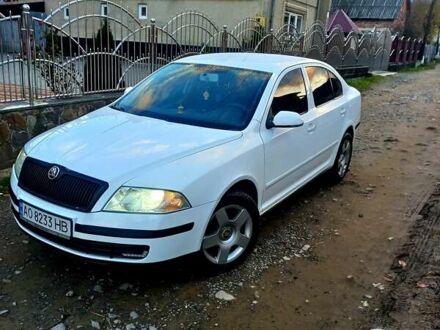 Білий Шкода Октавія, об'ємом двигуна 1.9 л та пробігом 450 тис. км за 5300 $, фото 1 на Automoto.ua