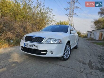 Шкода Октавія 2006 у Дніпро (Дніпропетровську) на Automoto.ua Білий Шкода Октавія, об'ємом двигуна 1.6 л та пробігом 220 тис. км за 7200 $, фото 1 на Automoto.ua