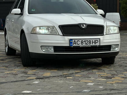 Шкода Октавия 2007 в Луцке на Automoto.ua Белый Шкода Октавия, объемом двигателя 1.9 л и пробегом 230 тыс. км за 7000 $, фото 1 на Automoto.ua