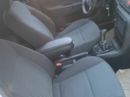 Білий Шкода Октавія, об'ємом двигуна 0 л та пробігом 300 тис. км за 6000 $, фото 1 на Automoto.ua