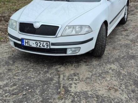 Белый Шкода Октавия, объемом двигателя 0 л и пробегом 300 тыс. км за 2600 $, фото 1 на Automoto.ua