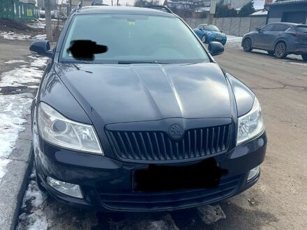 Белый Шкода Октавия, объемом двигателя 1.6 л и пробегом 260 тыс. км за 8600 $, фото 1 на Automoto.ua