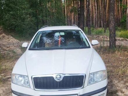 Білий Шкода Октавія, об'ємом двигуна 1.8 л та пробігом 219 тис. км за 7000 $, фото 1 на Automoto.ua