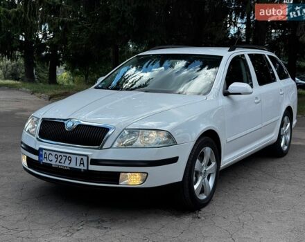 Белый Шкода Октавия, объемом двигателя 1.8 л и пробегом 205 тыс. км за 5900 $, фото 1 на Automoto.ua