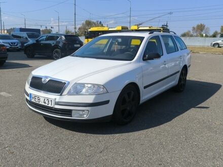 Білий Шкода Октавія, об'ємом двигуна 1.9 л та пробігом 337 тис. км за 2700 $, фото 1 на Automoto.ua