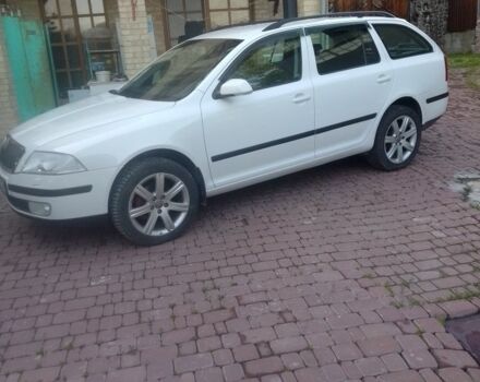 Белый Шкода Октавия, объемом двигателя 2 л и пробегом 250 тыс. км за 7200 $, фото 1 на Automoto.ua
