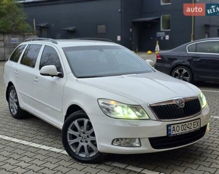Белый Шкода Октавия, объемом двигателя 1.6 л и пробегом 268 тыс. км за 9500 $, фото 1 на Automoto.ua