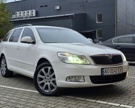 Белый Шкода Октавия, объемом двигателя 1.6 л и пробегом 268 тыс. км за 9500 $, фото 1 на Automoto.ua