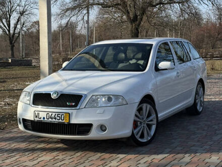Шкода Октавия 2008 в Кропивницком (Кировограде) на Automoto.ua Белый Шкода Октавия, объемом двигателя 2 л и пробегом 278 тыс. км за 9250 $, фото 1 на Automoto.ua