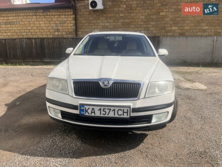 Белый Шкода Октавия, объемом двигателя 1.6 л и пробегом 358 тыс. км за 6000 $, фото 1 на Automoto.ua