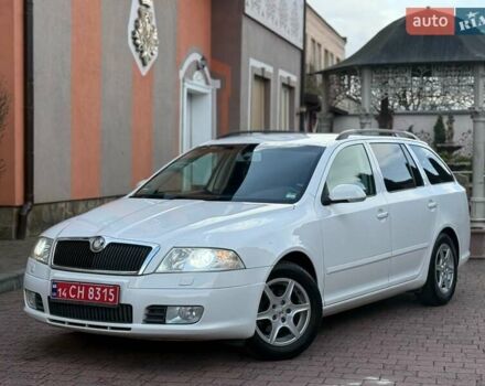 Белый Шкода Октавия, объемом двигателя 1.6 л и пробегом 245 тыс. км за 7200 $, фото 1 на Automoto.ua