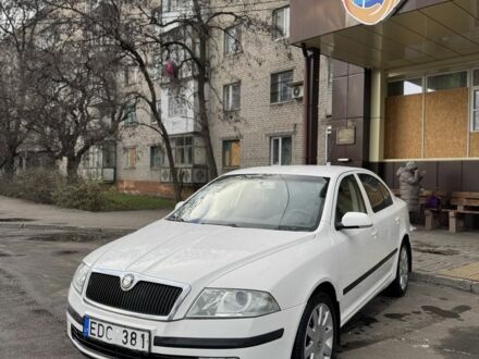 Белый Шкода Октавия, объемом двигателя 1.9 л и пробегом 300 тыс. км за 3500 $, фото 1 на Automoto.ua