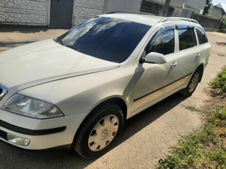 Шкода Октавия 2008 в Кривом Роге на Automoto.ua Белый Шкода Октавия, объемом двигателя 2 л и пробегом 220 тыс. км за 5500 $, фото 1 на Automoto.ua