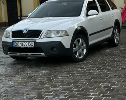 Белый Шкода Октавия, объемом двигателя 1.99 л и пробегом 340 тыс. км за 5500 $, фото 1 на Automoto.ua