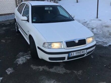 Білий Шкода Октавія, об'ємом двигуна 1.6 л та пробігом 354 тис. км за 4700 $, фото 1 на Automoto.ua