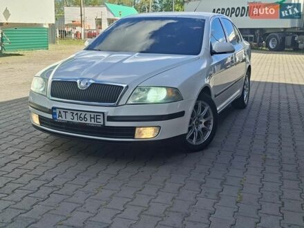 Белый Шкода Октавия, объемом двигателя 1.9 л и пробегом 340 тыс. км за 6800 $, фото 1 на Automoto.ua