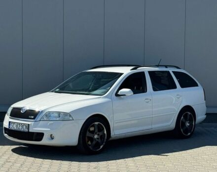 Белый Шкода Октавия, объемом двигателя 2 л и пробегом 240 тыс. км за 3000 $, фото 1 на Automoto.ua