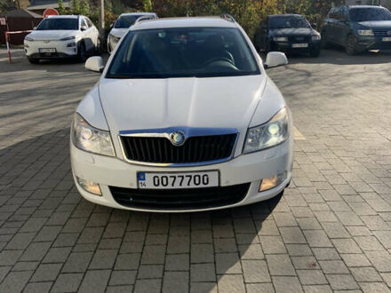 Білий Шкода Октавія, об'ємом двигуна 1.98 л та пробігом 261 тис. км за 7999 $, фото 1 на Automoto.ua