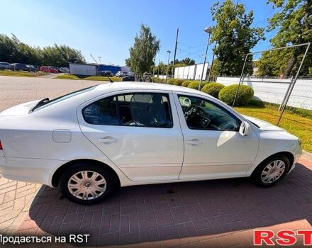 Белый Шкода Октавия, объемом двигателя 1.9 л и пробегом 303 тыс. км за 7500 $, фото 1 на Automoto.ua