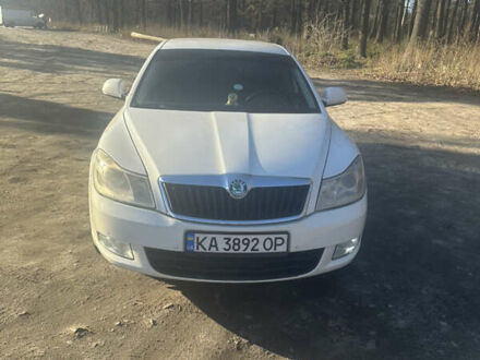 Белый Шкода Октавия, объемом двигателя 1.6 л и пробегом 266 тыс. км за 7700 $, фото 1 на Automoto.ua