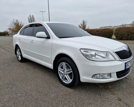 Білий Шкода Октавія, об'ємом двигуна 1.6 л та пробігом 200 тис. км за 8300 $, фото 1 на Automoto.ua