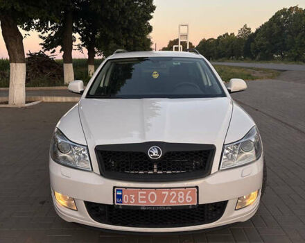 Білий Шкода Октавія, об'ємом двигуна 0 л та пробігом 190 тис. км за 7500 $, фото 1 на Automoto.ua