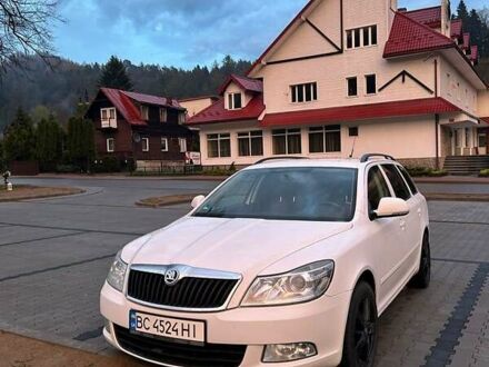 Шкода Октавия 2010 в Червонограде на Automoto.ua Белый Шкода Октавия, объемом двигателя 1.6 л и пробегом 265 тыс. км за 7000 $, фото 1 на Automoto.ua