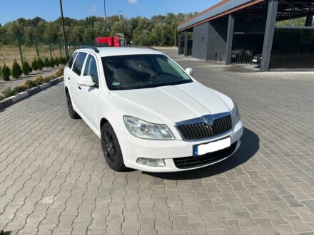 Білий Шкода Октавія, об'ємом двигуна 1.9 л та пробігом 375 тис. км за 2910 $, фото 1 на Automoto.ua