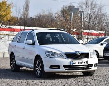 Білий Шкода Октавія, об'ємом двигуна 1.6 л та пробігом 259 тис. км за 7200 $, фото 1 на Automoto.ua