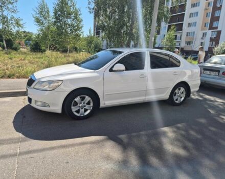 Белый Шкода Октавия, объемом двигателя 2 л и пробегом 310 тыс. км за 6004 $, фото 1 на Automoto.ua