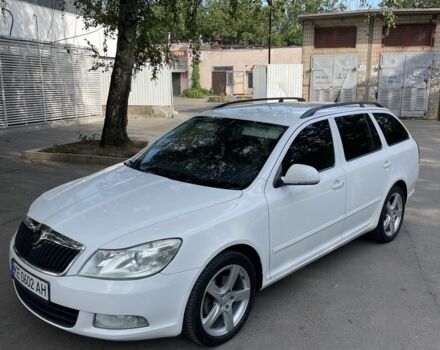 Білий Шкода Октавія, об'ємом двигуна 1.8 л та пробігом 317 тис. км за 6900 $, фото 1 на Automoto.ua