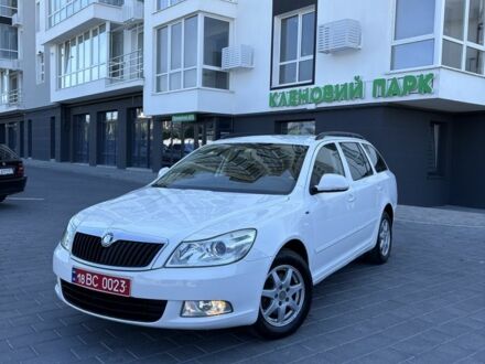 Белый Шкода Октавия, объемом двигателя 1.8 л и пробегом 204 тыс. км за 6499 $, фото 1 на Automoto.ua