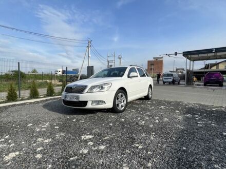 Шкода Октавія 2010 у Львові на Automoto.ua Білий Шкода Октавія, об'ємом двигуна 1.6 л та пробігом 296 тис. км за 6700 $, фото 1 на Automoto.ua