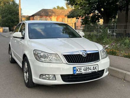 Белый Шкода Октавия, объемом двигателя 1.6 л и пробегом 270 тыс. км за 7999 $, фото 1 на Automoto.ua