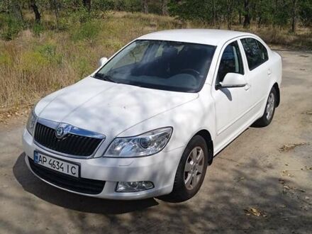 Белый Шкода Октавия, объемом двигателя 1.4 л и пробегом 160 тыс. км за 8100 $, фото 1 на Automoto.ua